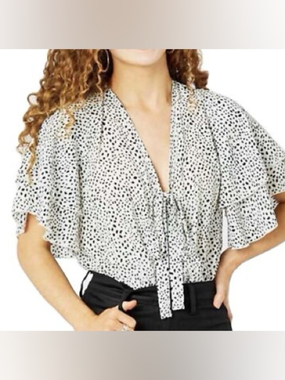 Altar’d State Tie-Front Flutter Sleeve Blouse in White w/ Black Dot Print Sz XS